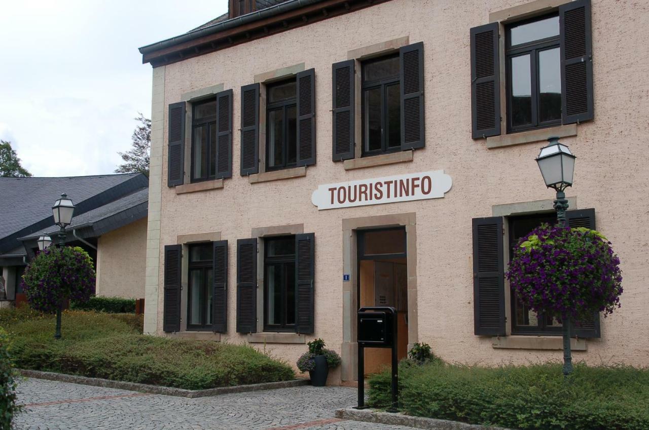 Peitche Lauer Hotel Useldange Exterior photo